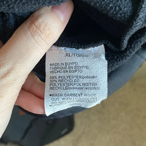 Under Armour Men's Black Hoodie - Picture 7 of 11